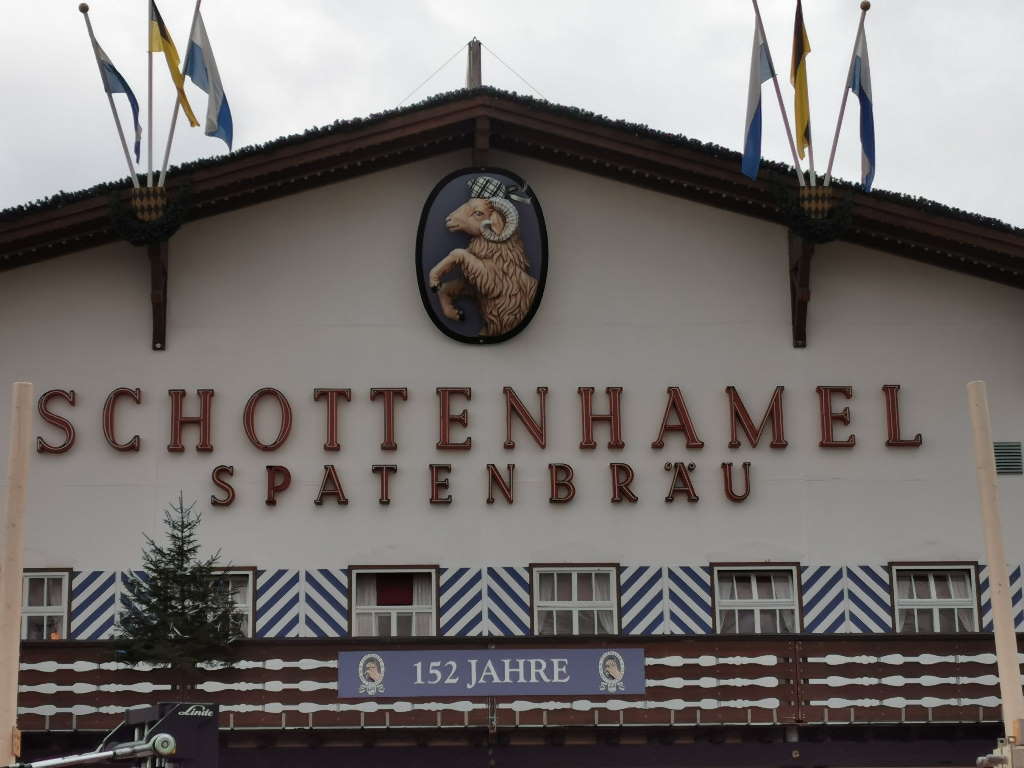 Schottenhamel - 152 Jahre währt die Geschichte dieser Familie und dieses Festzelts auf der Theresienwiese. (Foto: Nina Eichinger)