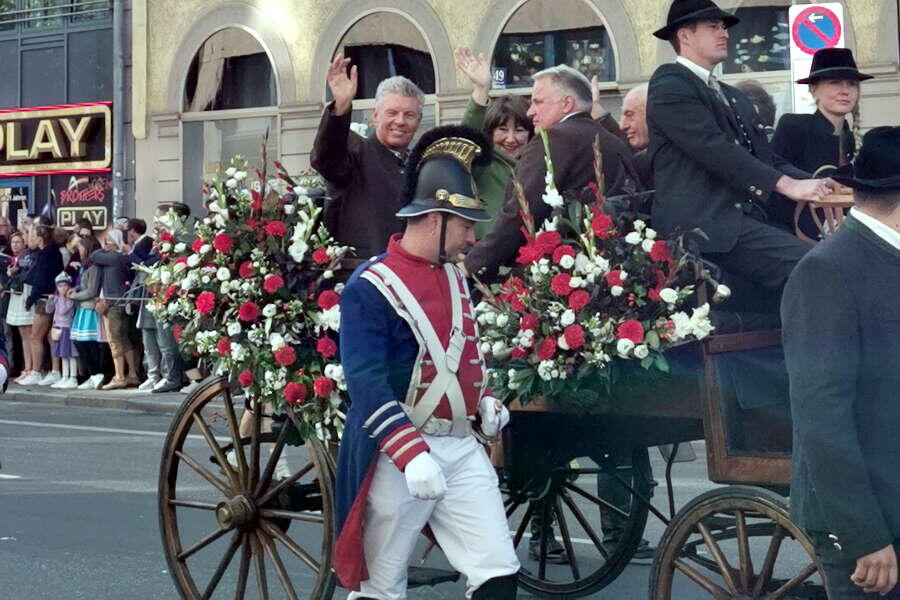 Oberbürgermeister Dieter Reiter beim Wirteeinzug (Foto: Lars Eichinger)