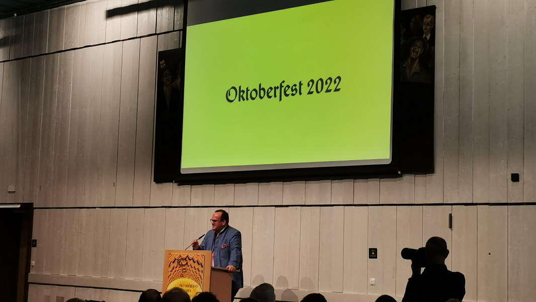 Wiesn-Chef Clemens Baumgärtner bei der Vorstellung der neuen Oktoberfest-Marke (Foto: Nina Eichinger) Wiesn-Chef Clemens Baumgärtner bei der Vorstellung der neuen Oktoberfest-Marke (Foto: Nina Eichinger)